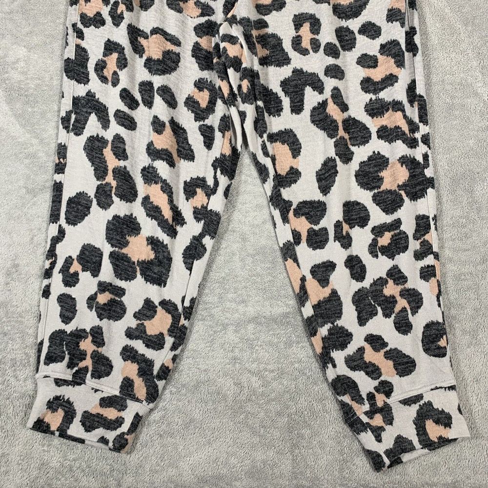 Jessica Simpson Cozy Animal Print Stretch Waist Pocket Jogger Pants Plus Size 2X - Picture 4 of 12